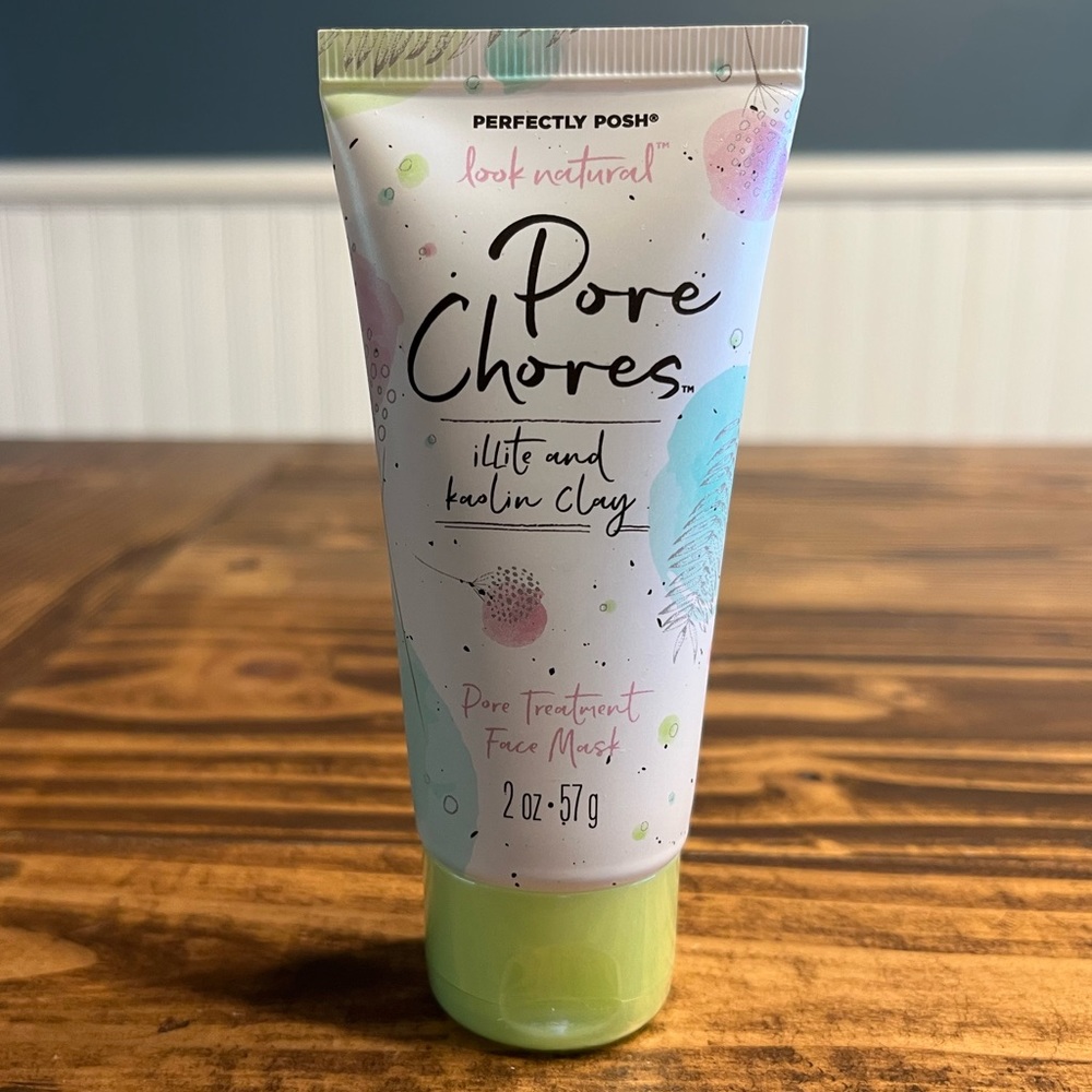 Pore Chores face mask